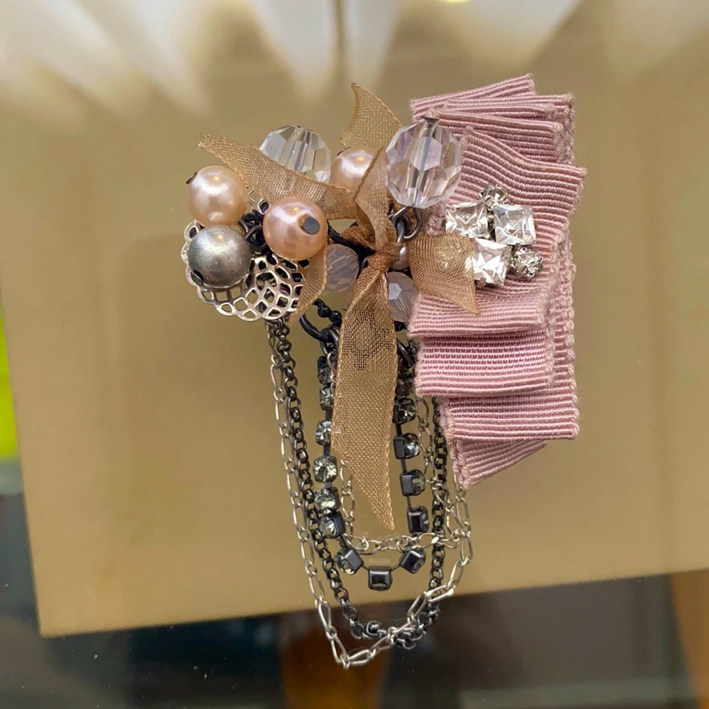 Rose brooch
